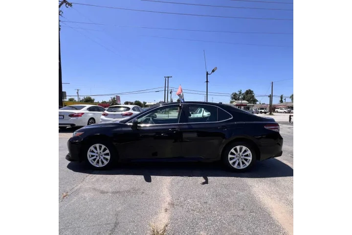 $16499 : 2019 Camry L image 10