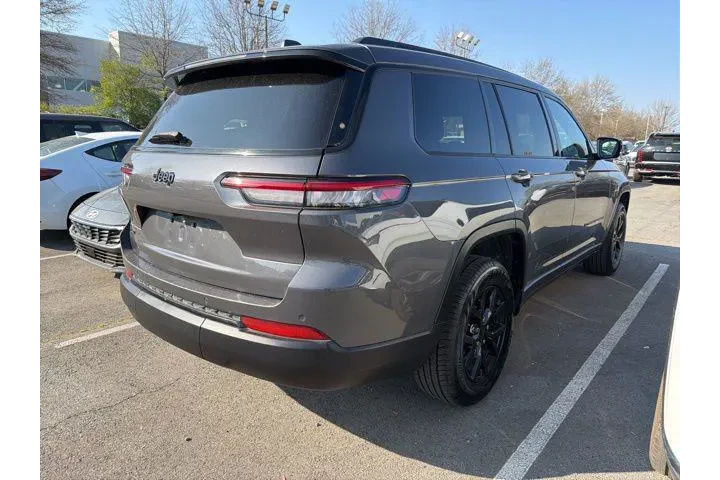 $29949 : Jeep Grand Cherokee L 2024 4 image 7