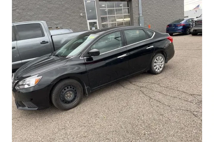 $8900 : Nissan Sentra 2017 S 4dr Sed image 5