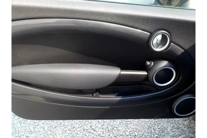 $8997 : 2014 S Coupe image 10