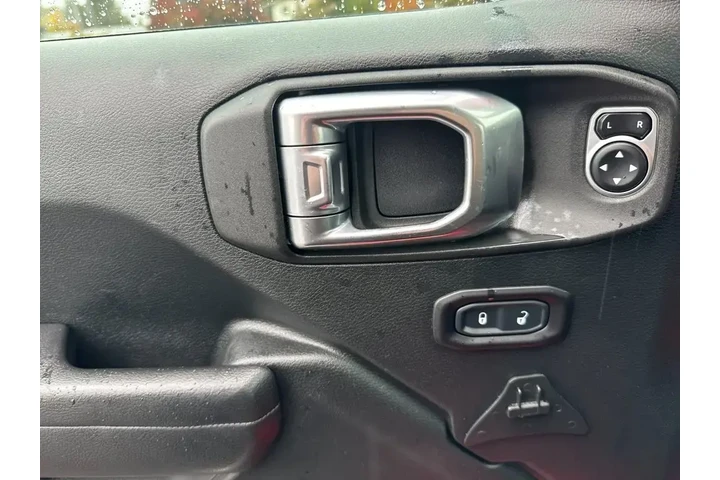 $21389 : Jeep Wrangler Unlimited 2018 image 10