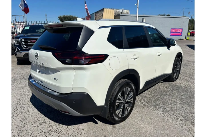 2023 Rogue SUV image 4