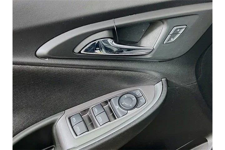 $20975 : Chevrolet Malibu 2024 LT 4dr image 9