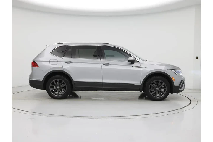$19998 : Volkswagen Tiguan 2022 SE 4d image 7