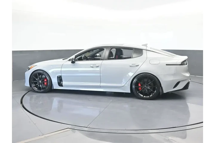 $37994 : Kia Stinger 2023 GT2 4dr Sed image 3
