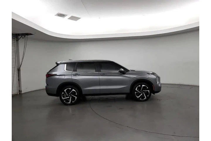 $24998 : Mitsubishi Outlander 2024 SE image 4