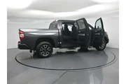 $36947 : Toyota Tundra 2017 4x4 SR5 4 thumbnail