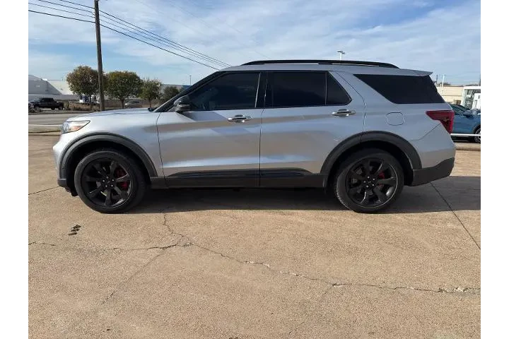 $36910 : Ford Explorer 2020 AWD ST 4d image 4