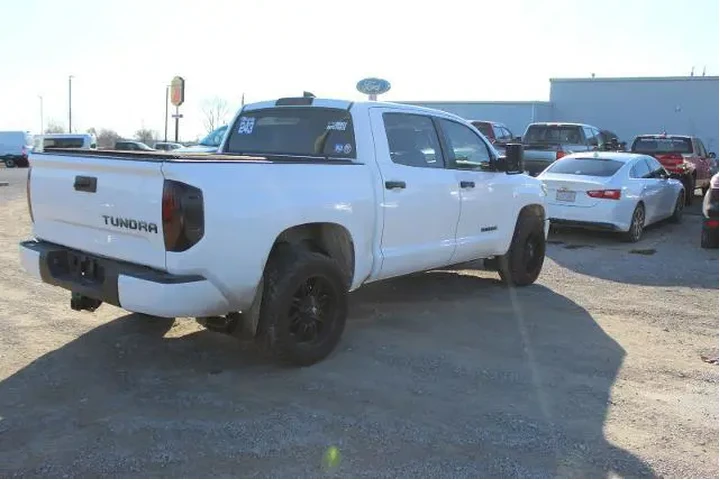 $39499 : Toyota Tundra 2020 4x4 SR5 4 image 5