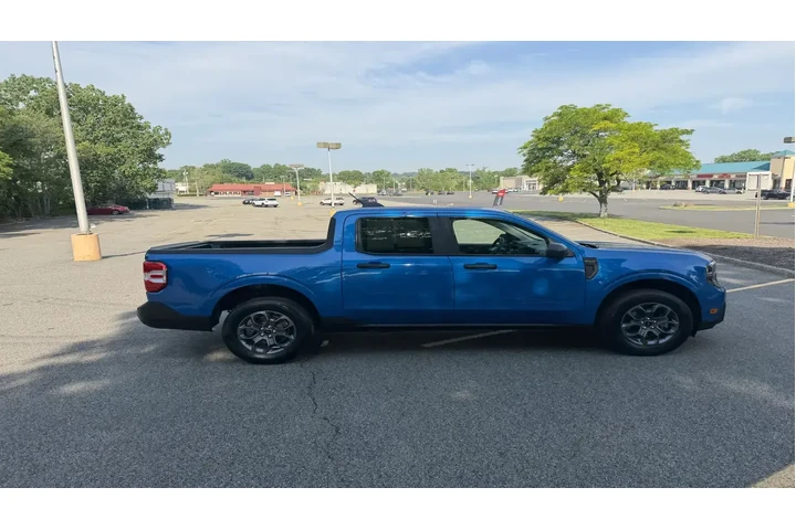 $30990 : Ford Maverick 2025 AWD XLT 4 image 8