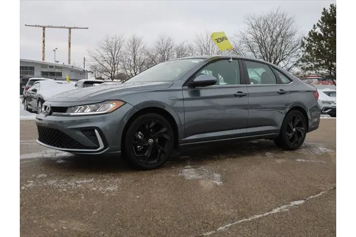 $21877 : Volkswagen Jetta 2025 SE 4dr image 5