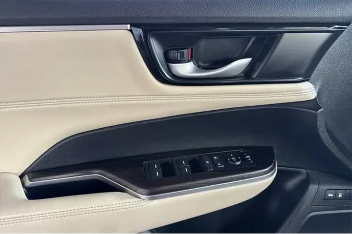 $21569 : Honda Clarity Plug-In Hybrid image 10