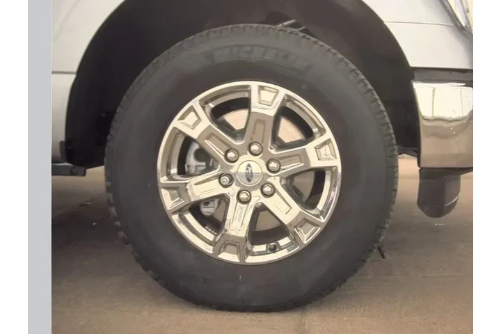 $38999 : Ford F-150 2023 4x4 Lariat 4 image 10