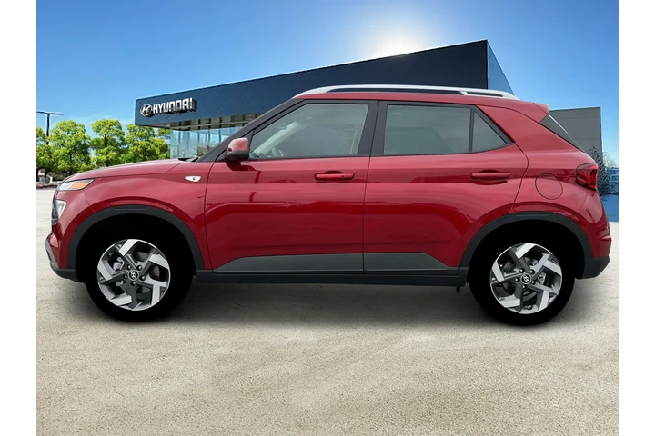 $19499 : Hyundai VENUE 2025 SEL 4dr C image 1