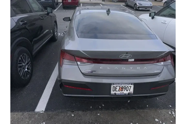 $24391 : Hyundai ELANTRA Hybrid 2025 image 5