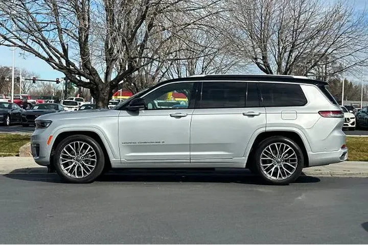$39995 : Jeep Grand Cherokee L 2023 4 image 4