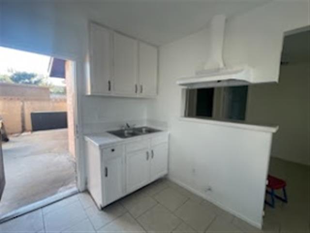 $1750 : RENTO CASITA image 3