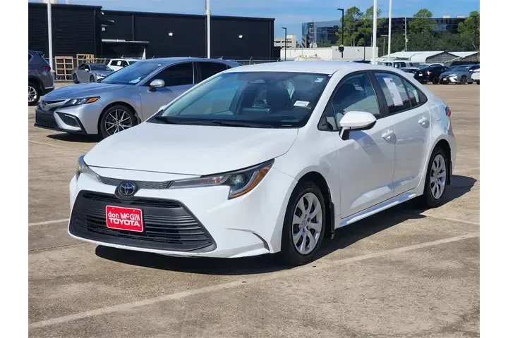 $18641 : Toyota Corolla 2024 LE 4dr S image 3