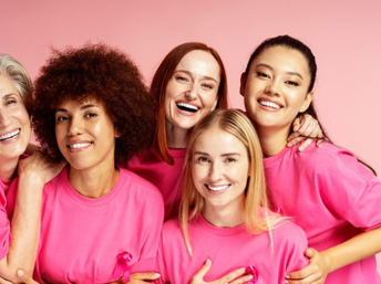 Mujeres celebran el mes de la lucha contra el cáncer de seno