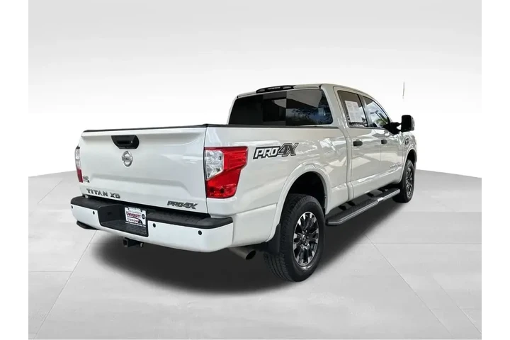 $26646 : Nissan Titan XD 2019 4x4 S 4 image 3