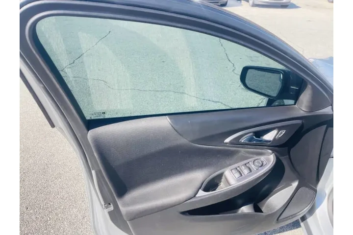 $6999 : 2019 Malibu LS image 10