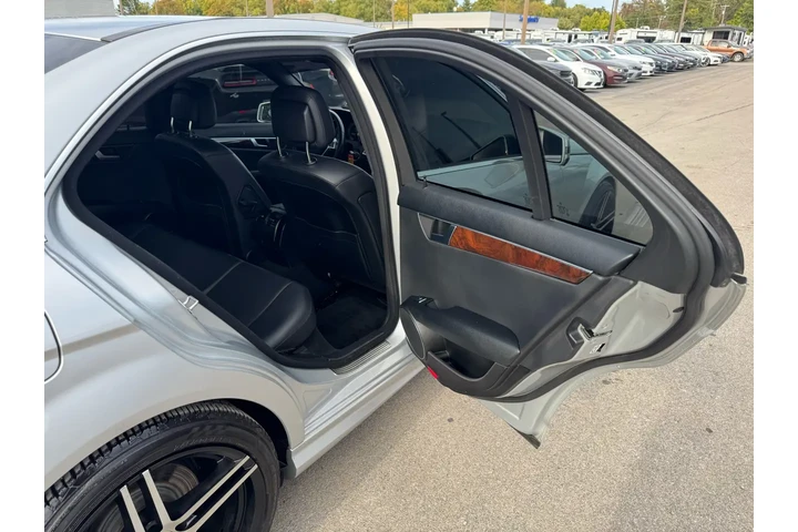 $10980 : 2013 Mercedes-Benz C-Class 4d image 9