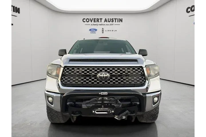 $32180 : Toyota Tundra 2019 4x4 SR5 4 image 8