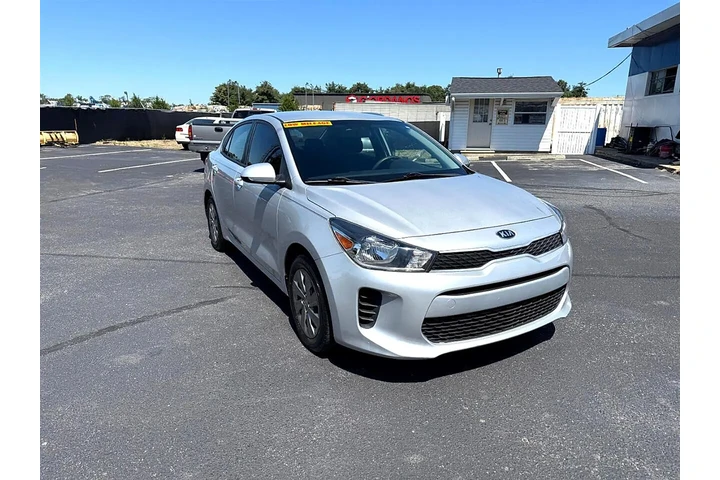 $14900 : 2019 Rio S image 2