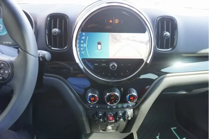 $32988 : MINI Countryman 2024 Cooper image 8
