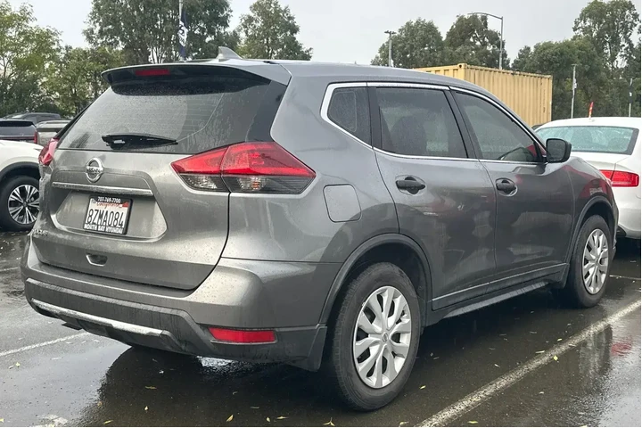 $17990 : Nissan Rogue 2020 S 4dr Cros image 3