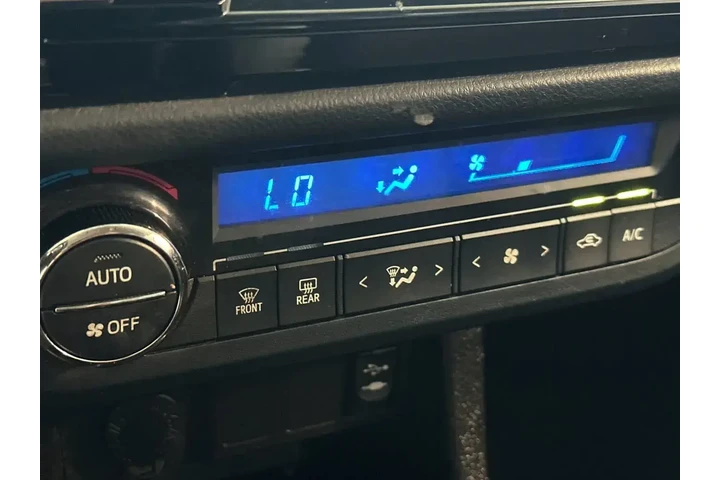 $10999 : Toyota Corolla 2016 S 4dr Se image 4