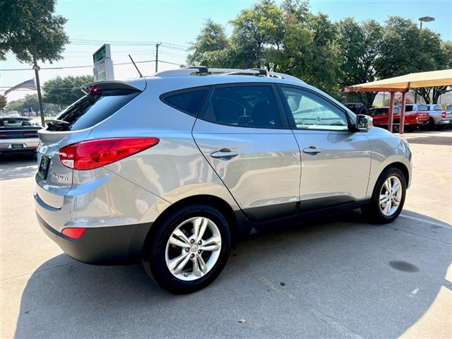 $11950 : 2012 HYUNDAI TUCSON GLS image 7