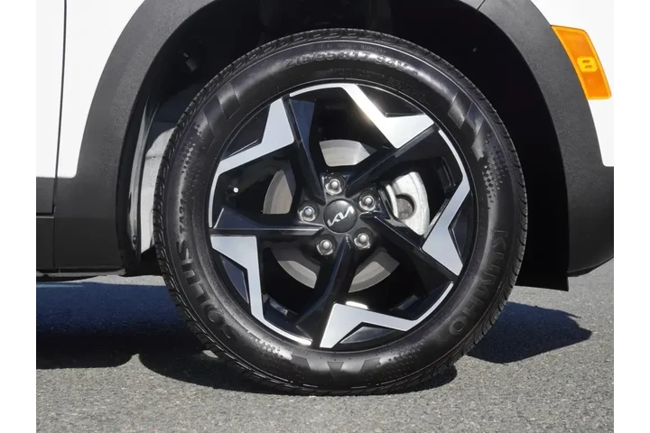 $24084 : Kia Seltos 2025 EX 4dr SUV image 9