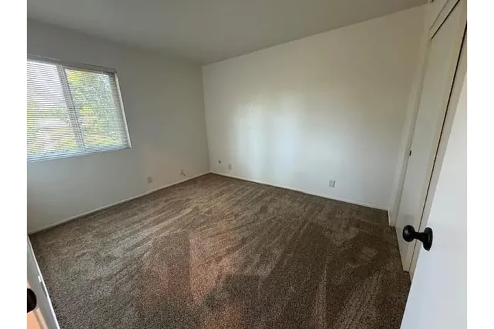 $1050 : Unidad final de Rosemead, CA image 5