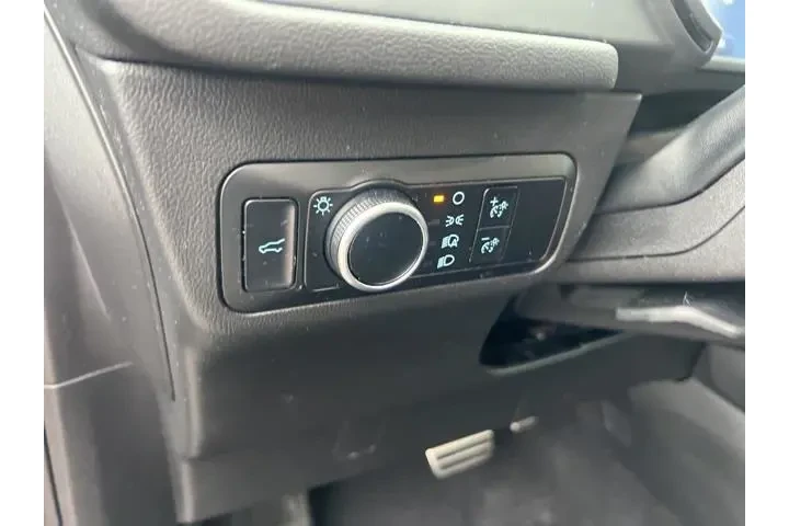 $23942 : Ford Escape 2023 AWD ST-Line image 8