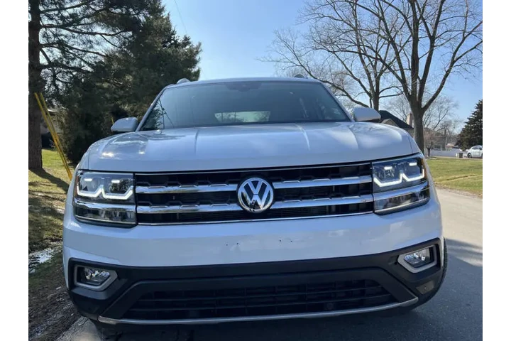 $19997 : 2019 Atlas V6 SEL 4Motion image 3