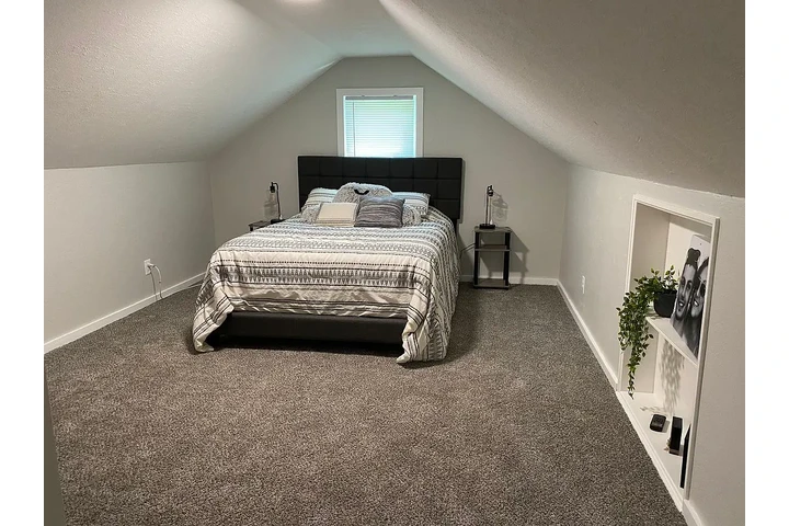 $1600 : 3BEDROOM READY TO MOVE IN image 8