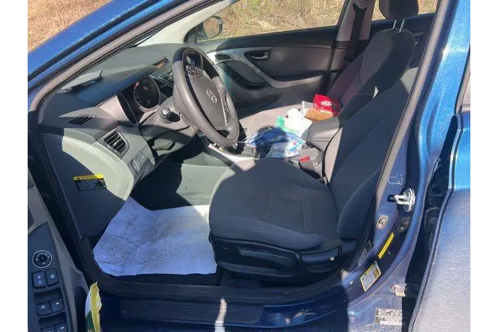 $7990 : Hyundai ELANTRA 2015 SE 4dr image 8