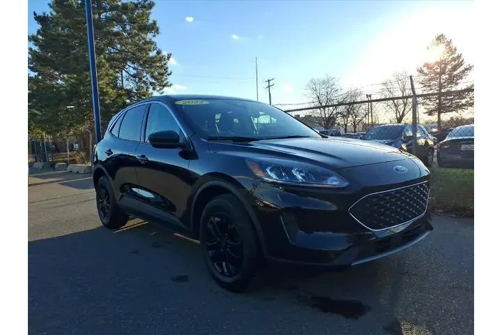 $19980 : Ford Escape 2022 AWD SE 4dr image 3