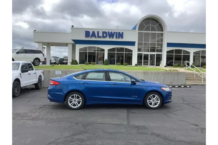 $19950 : Ford Fusion Hybrid 2018 S 4d image 8