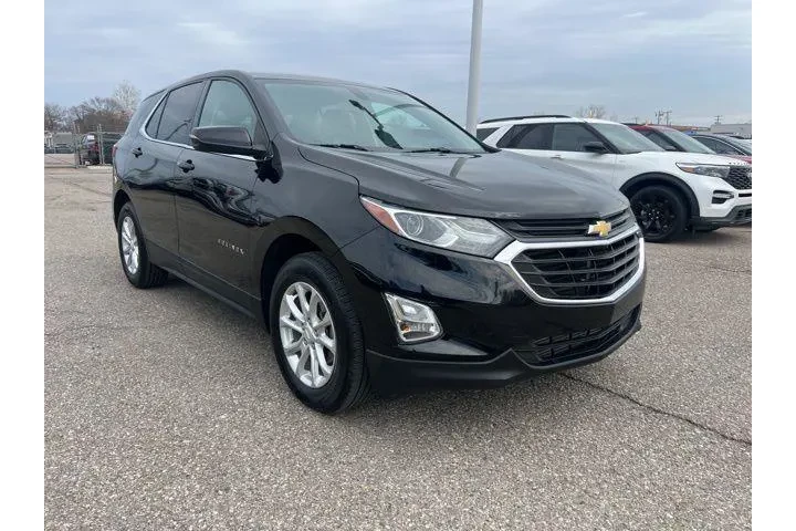 $10207 : Chevrolet Equinox 2018 4x4 L image 3