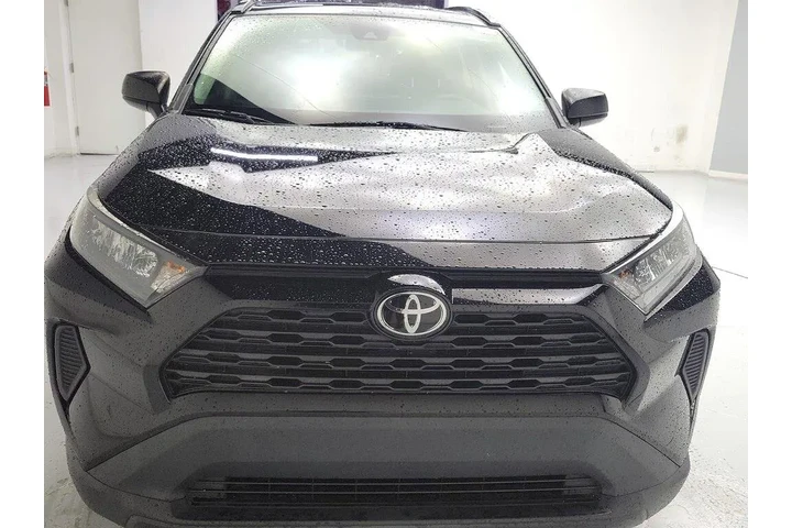 $24998 : Toyota RAV4 2021 LE 4dr SUV image 2