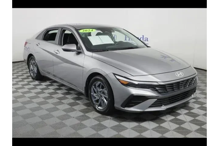 $23875 : Hyundai ELANTRA 2024 SEL 4dr image 1