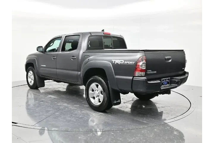 $23400 : Toyota Tacoma 2015 4x4 V6 4d image 7