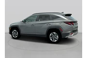 $23620 : Hyundai TUCSON 2025 SEL 4dr thumbnail
