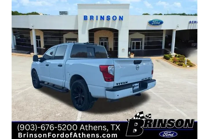 $34591 : Nissan Titan 2023 4x4 SV 4dr image 7