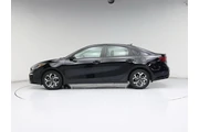 $16998 : Kia Forte 2021 LXS 4dr Sedan thumbnail
