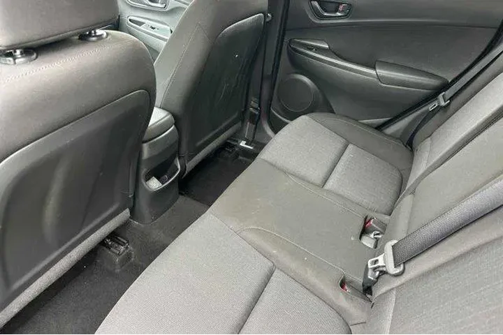 $14881 : Hyundai KONA 2023 AWD SEL 4d image 10