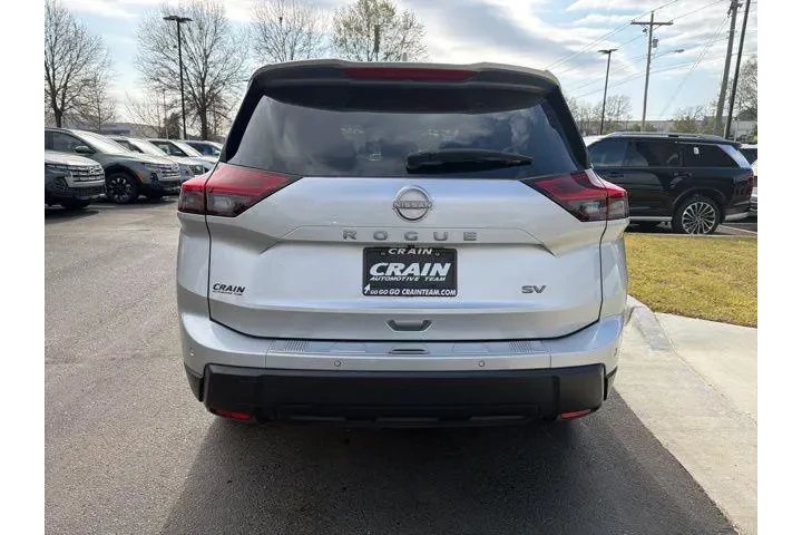 $23784 : Nissan Rogue 2024 SV 4dr Cro image 6