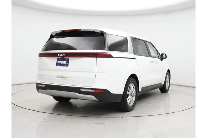 $30998 : Kia Carnival 2024 LX 4dr Min image 8
